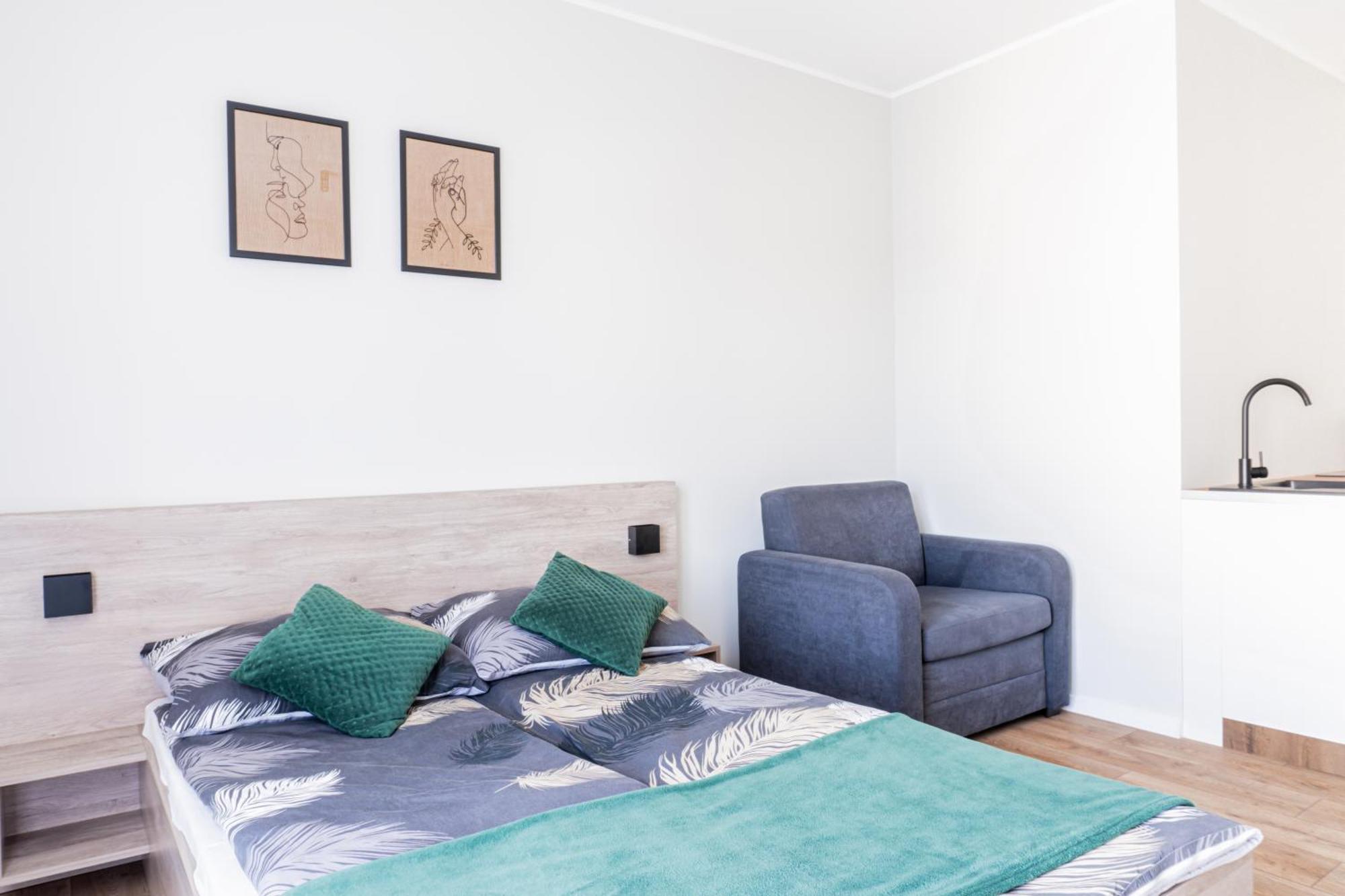 Domki I Apartamenty Kacper- Swietna Lokalizacja Blisko Plazy Острово Экстерьер фото