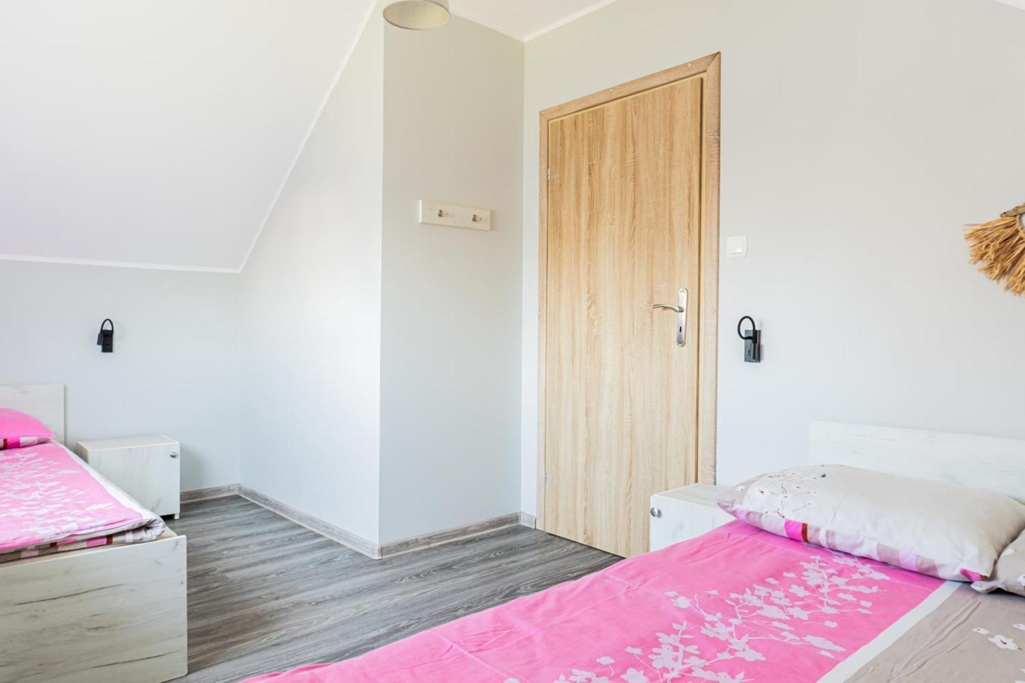 Domki I Apartamenty Kacper- Swietna Lokalizacja Blisko Plazy Острово Экстерьер фото